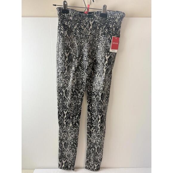 SPANX Pants - Spanx Faux Leather‎ Snake Shine Leggings Size M Snakeskin Grey Snake Stretch